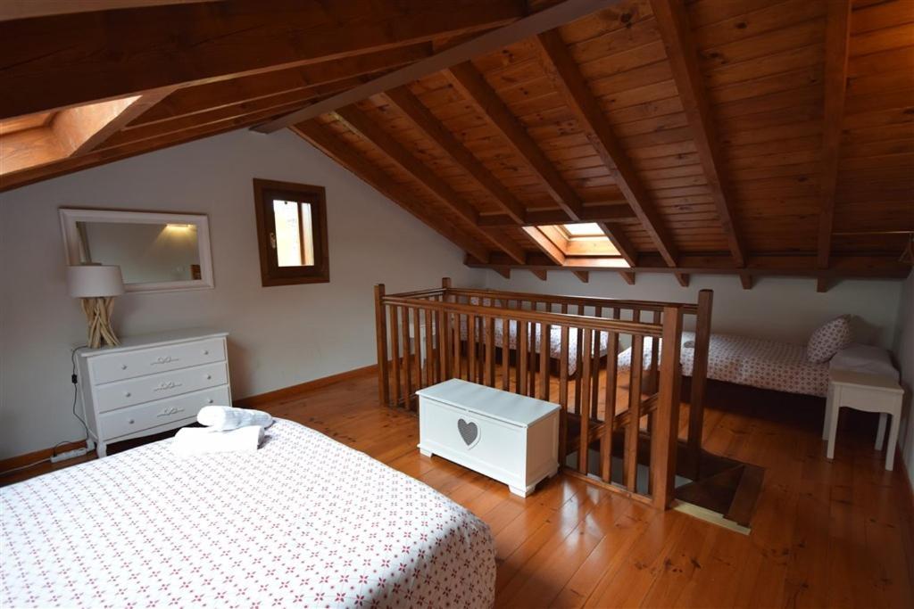 Casa Con Encanto, Jardin, Vistas Y Piscina Estavar Kültér fotó