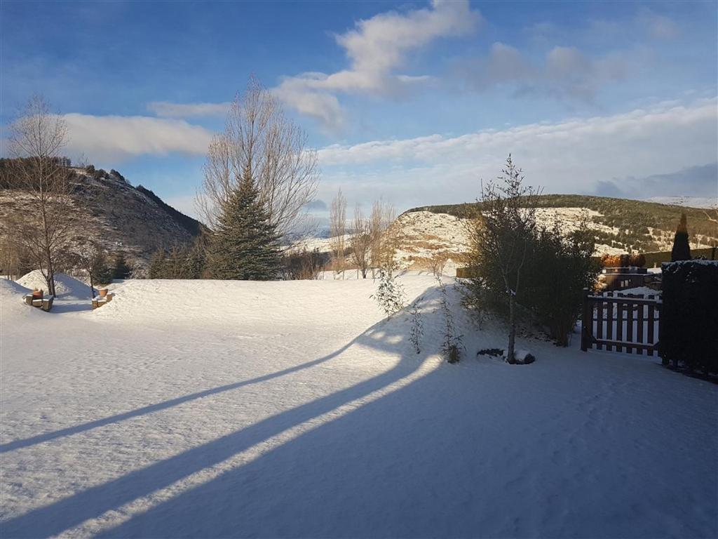 Casa Con Encanto, Jardin, Vistas Y Piscina Estavar Kültér fotó