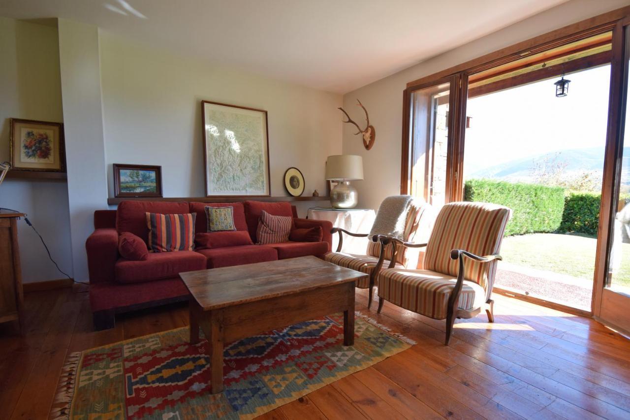 Casa Con Encanto, Jardin, Vistas Y Piscina Estavar Kültér fotó